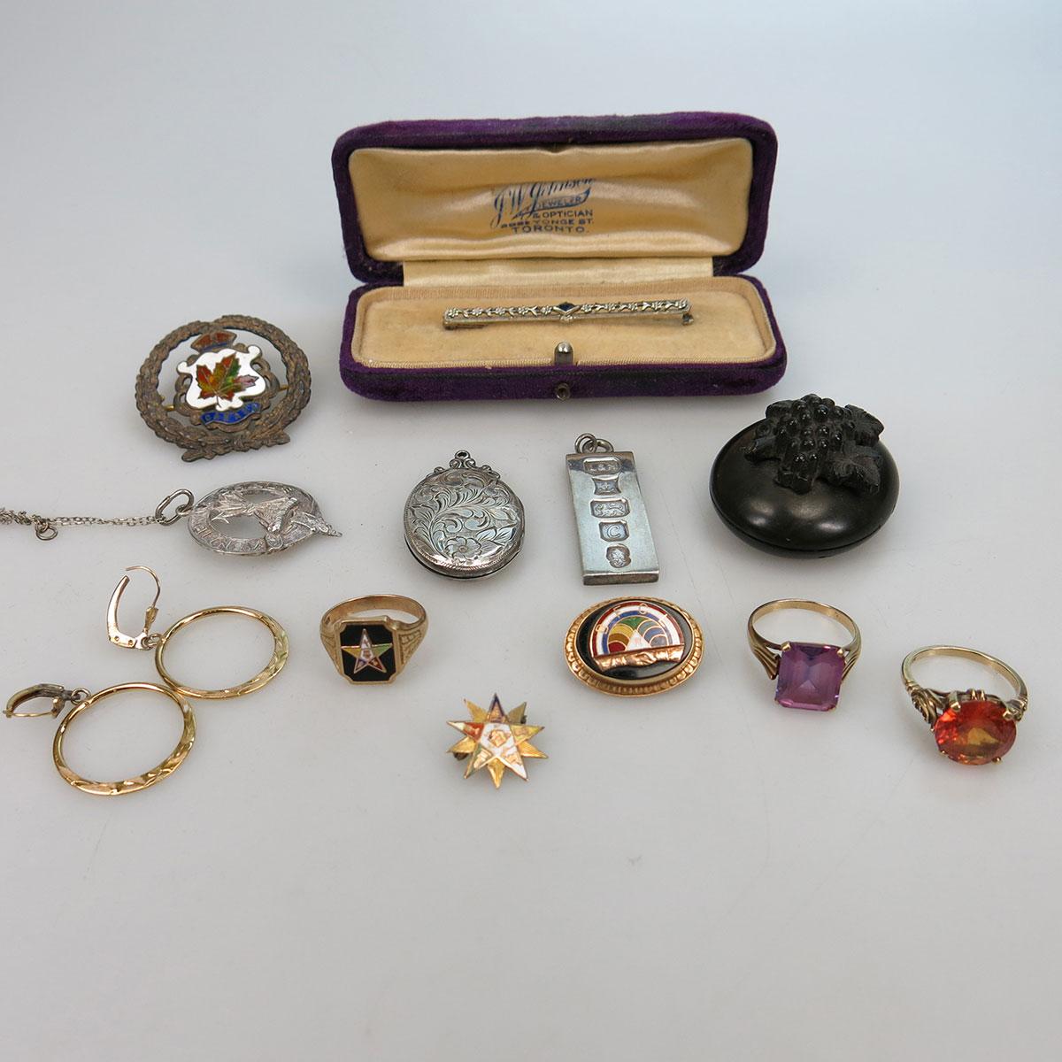 Small Quantity Of Gold And Silver Jewellery, Etc