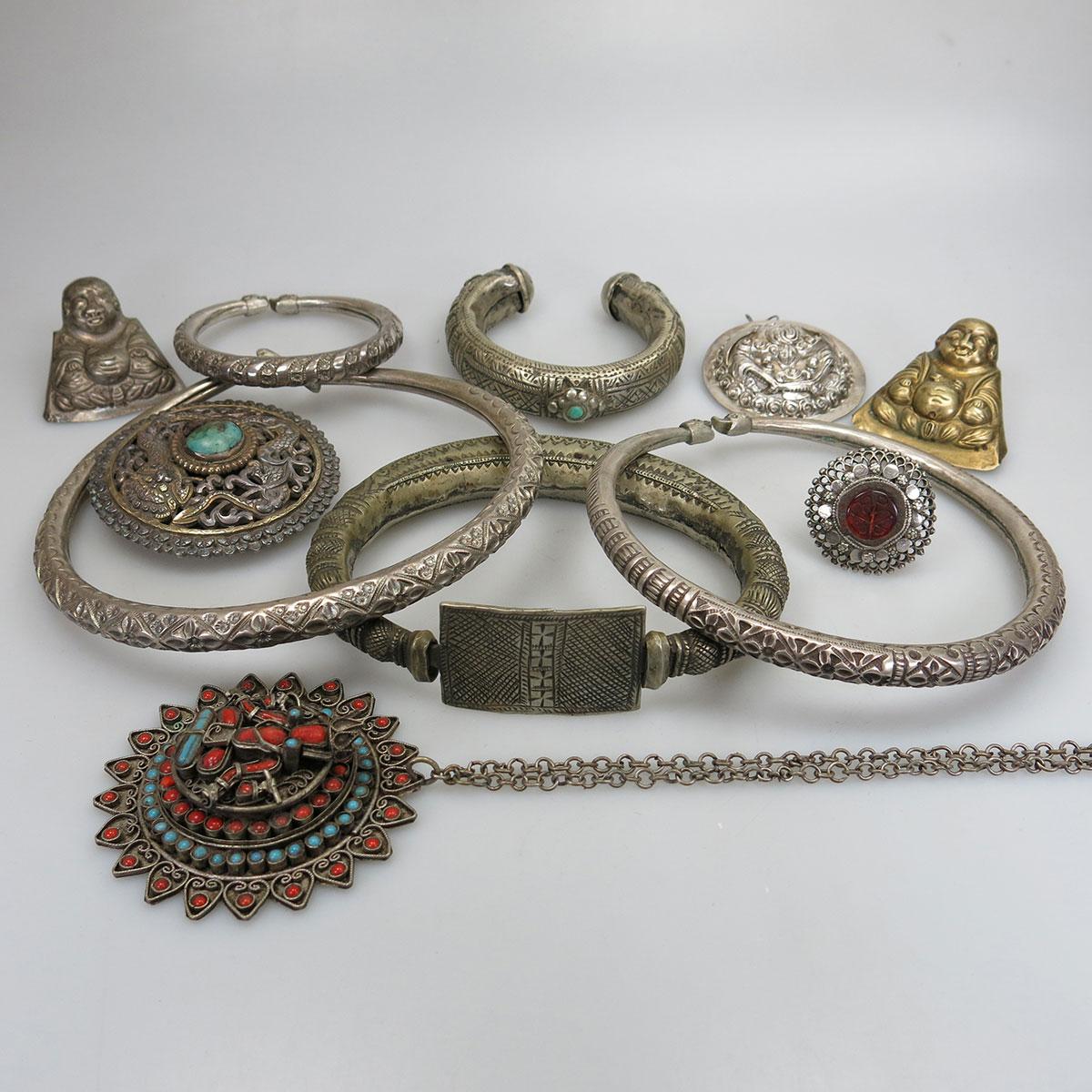 Quantity Of Eastern Silver And Silver-Plated Necklaces And Bangles