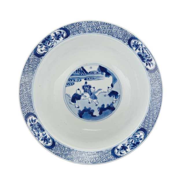Blue and White Bowl, Kangxi Mark and Period (1662-1722)
