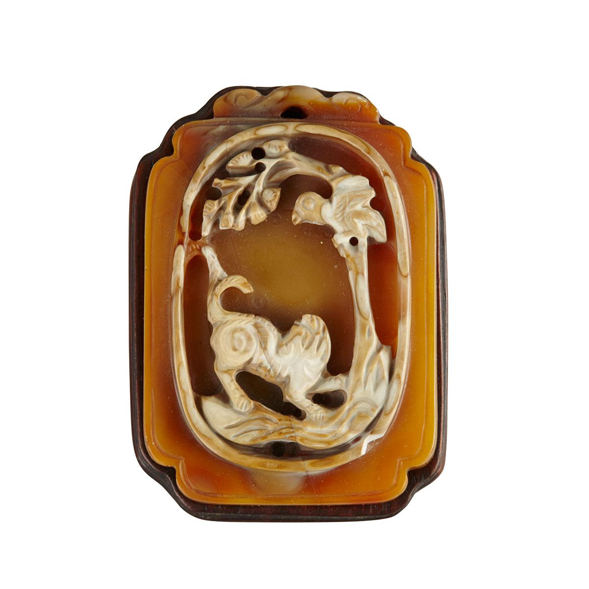 Two Colour Agate Pendant, Qing Dynasty
