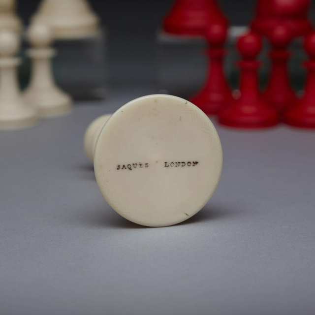Jaques of London Turned Ivory Staunton  Pattern Chess Set, 19th/early 20th century