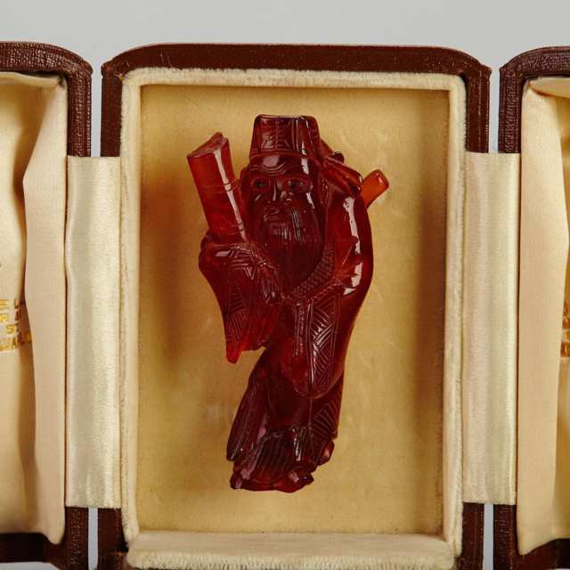 Amber Carving of a Scholar, Qing Dynasty