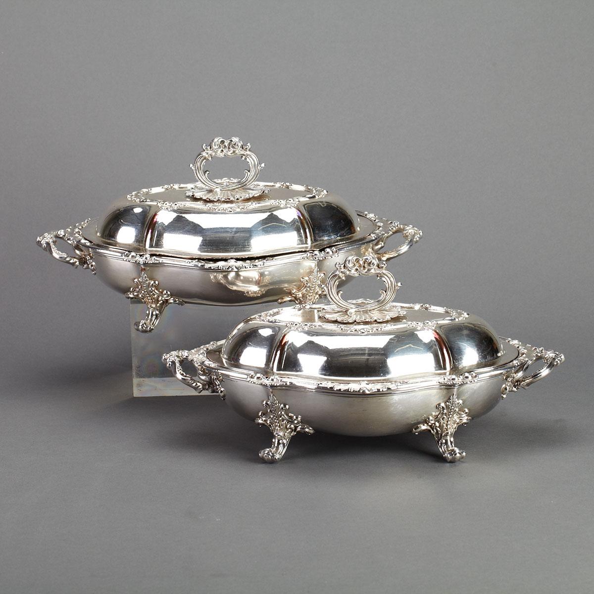 Pair of Old Sheffield Plate Covered Entrée Dishes with Warming Stands, T. & J. Creswick, c.1825