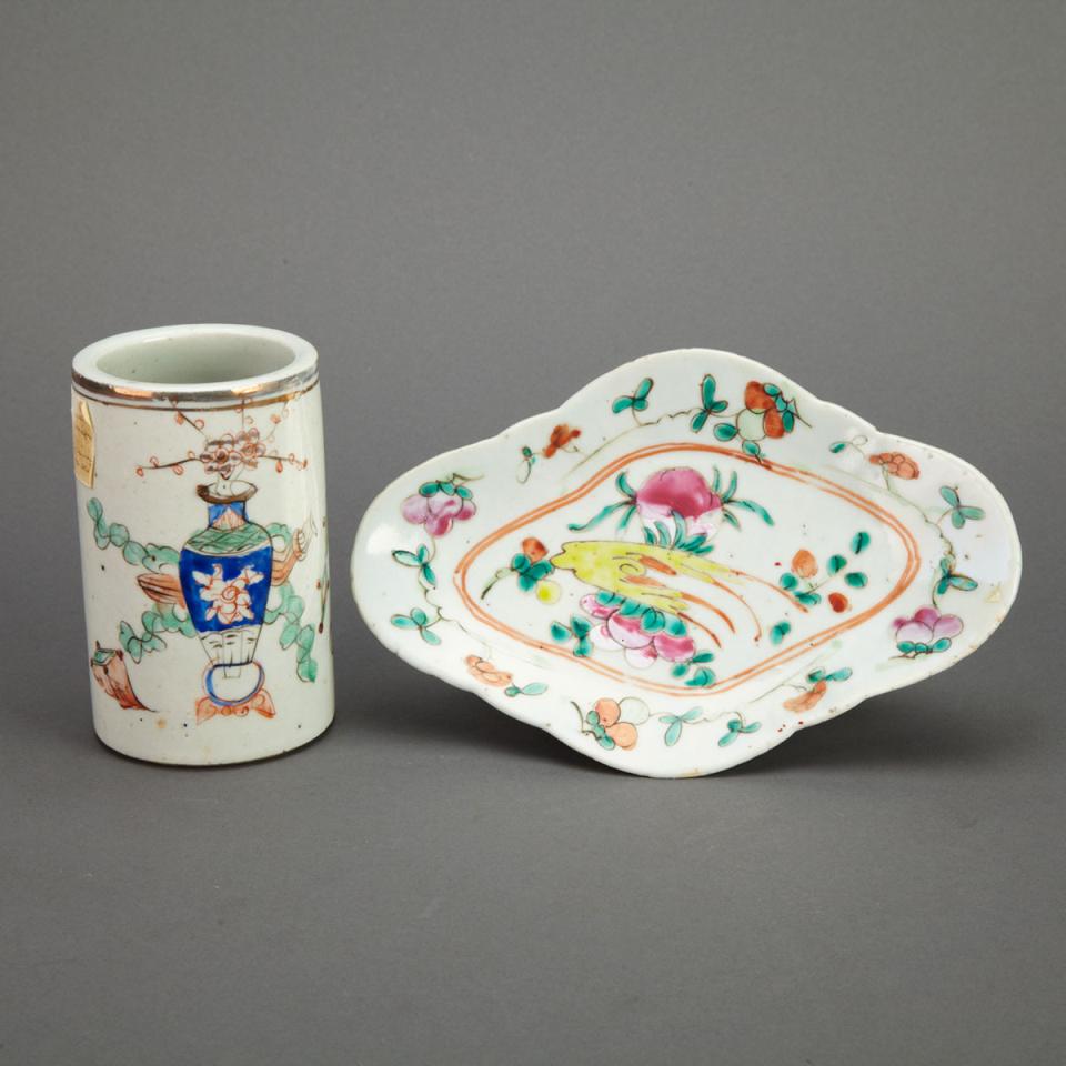 Two Chinese Porcelain Items
