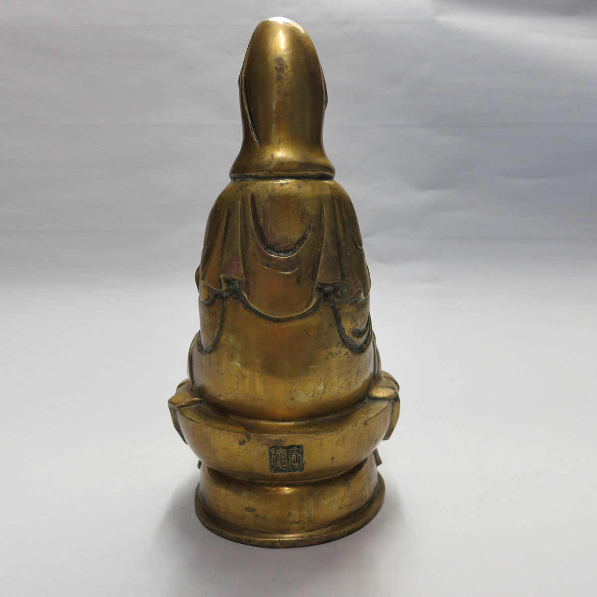 Bronze Seated Figure of Guanyin