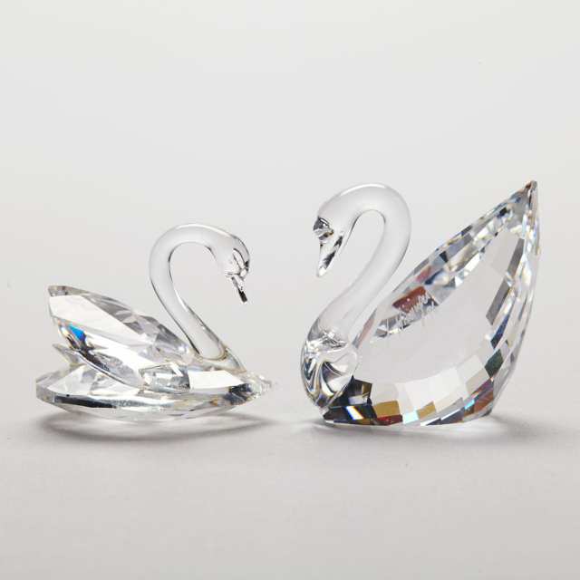 Seven Swarovski Crystal Swans, late 20th/early 21st century