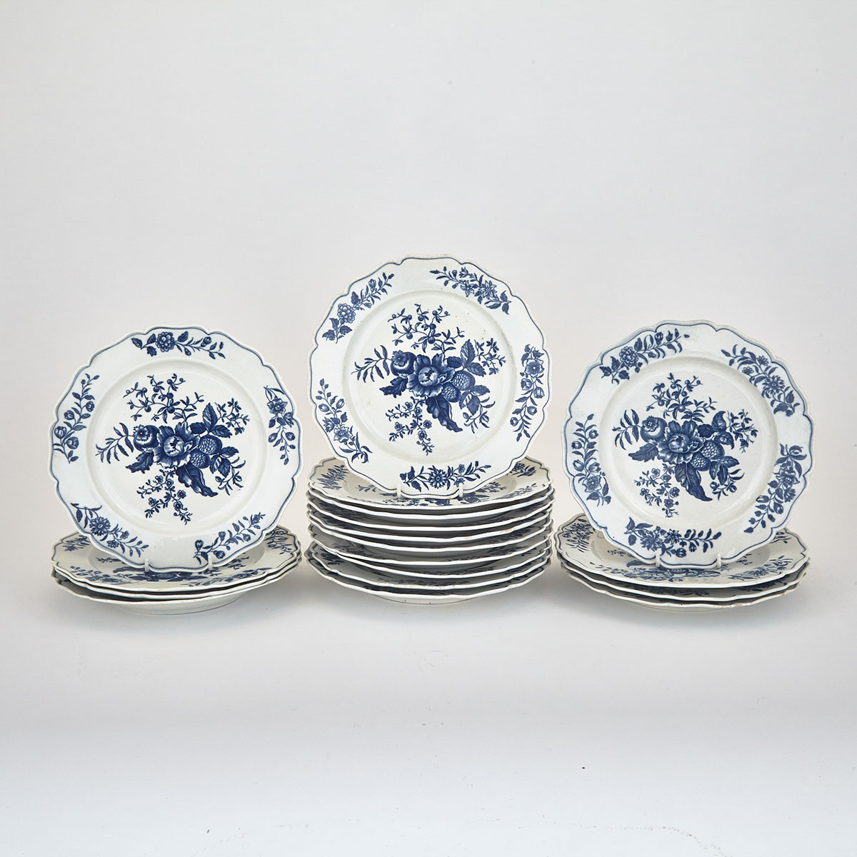 Eighteen Worcester ‘Pine Cone’ Pattern Plates, c.1770-85