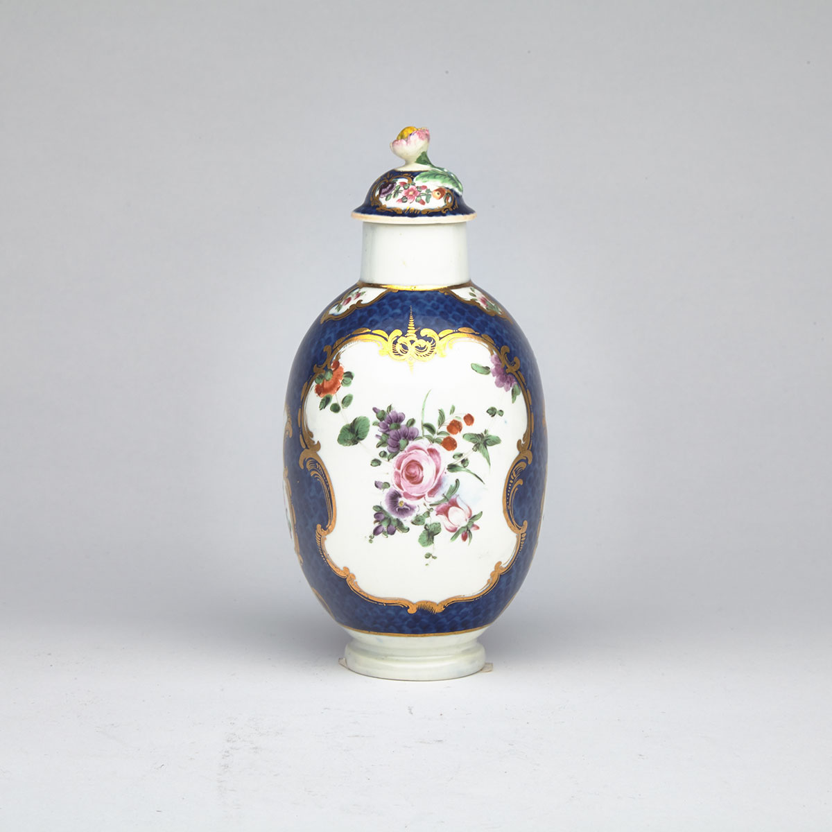 Worcester Blue Scale Ground Tea Canister and Cover, c.1770