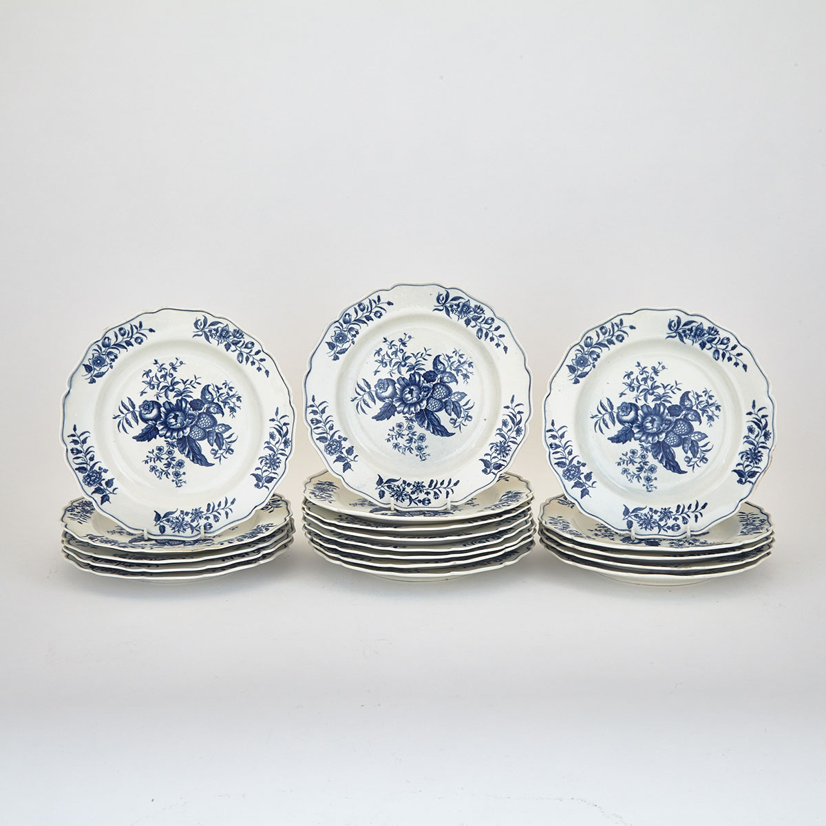 Eighteen Worcester ‘Pine Cone’ Pattern Plates, c.1770-85