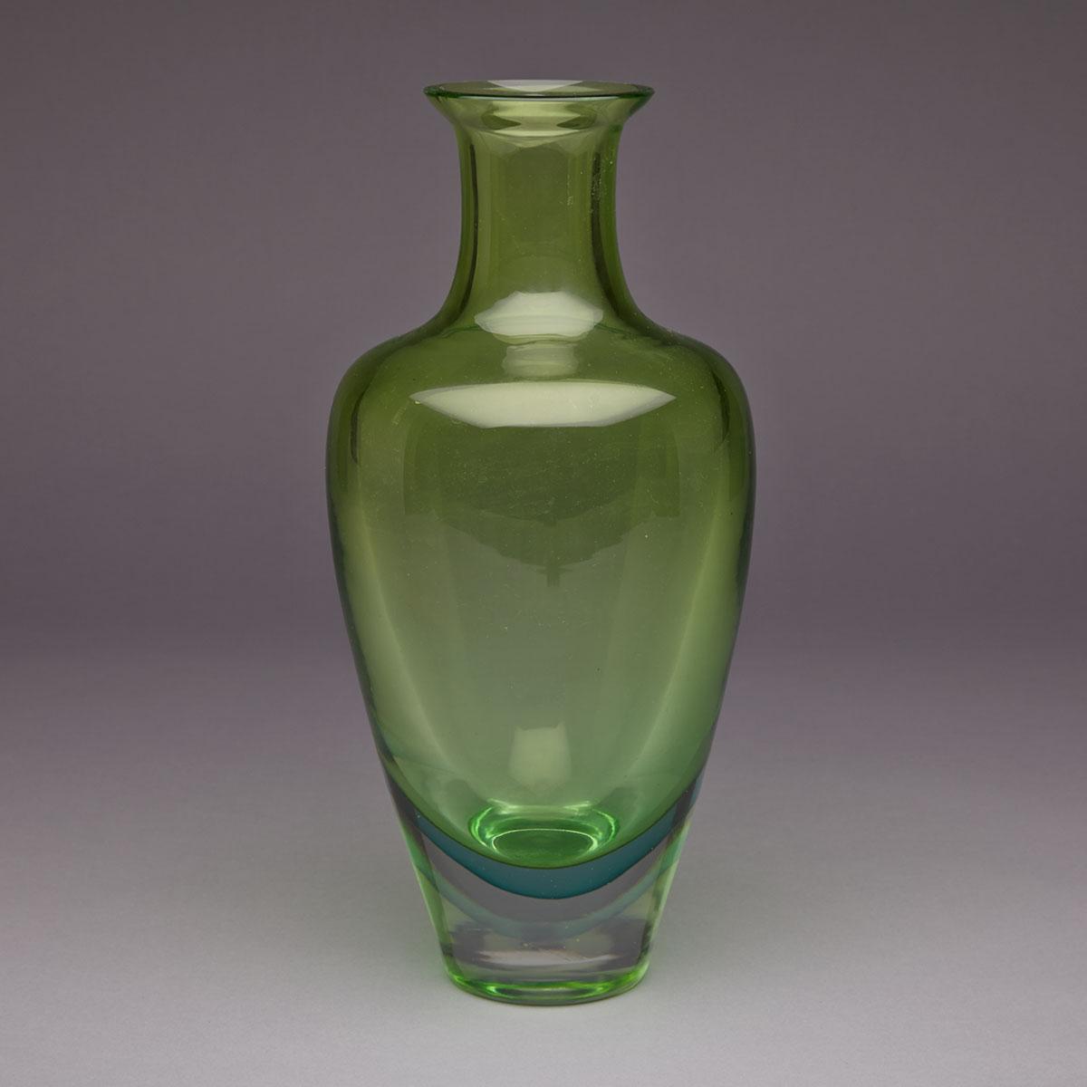 Murano Green Sommerso Glass Vase, mid-20th century