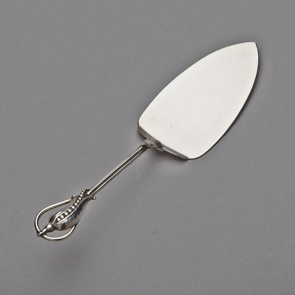 Canadian Silver Blossom Pattern Pie Server, Carl Poul Petersen, Montreal, Que., mid-20th century