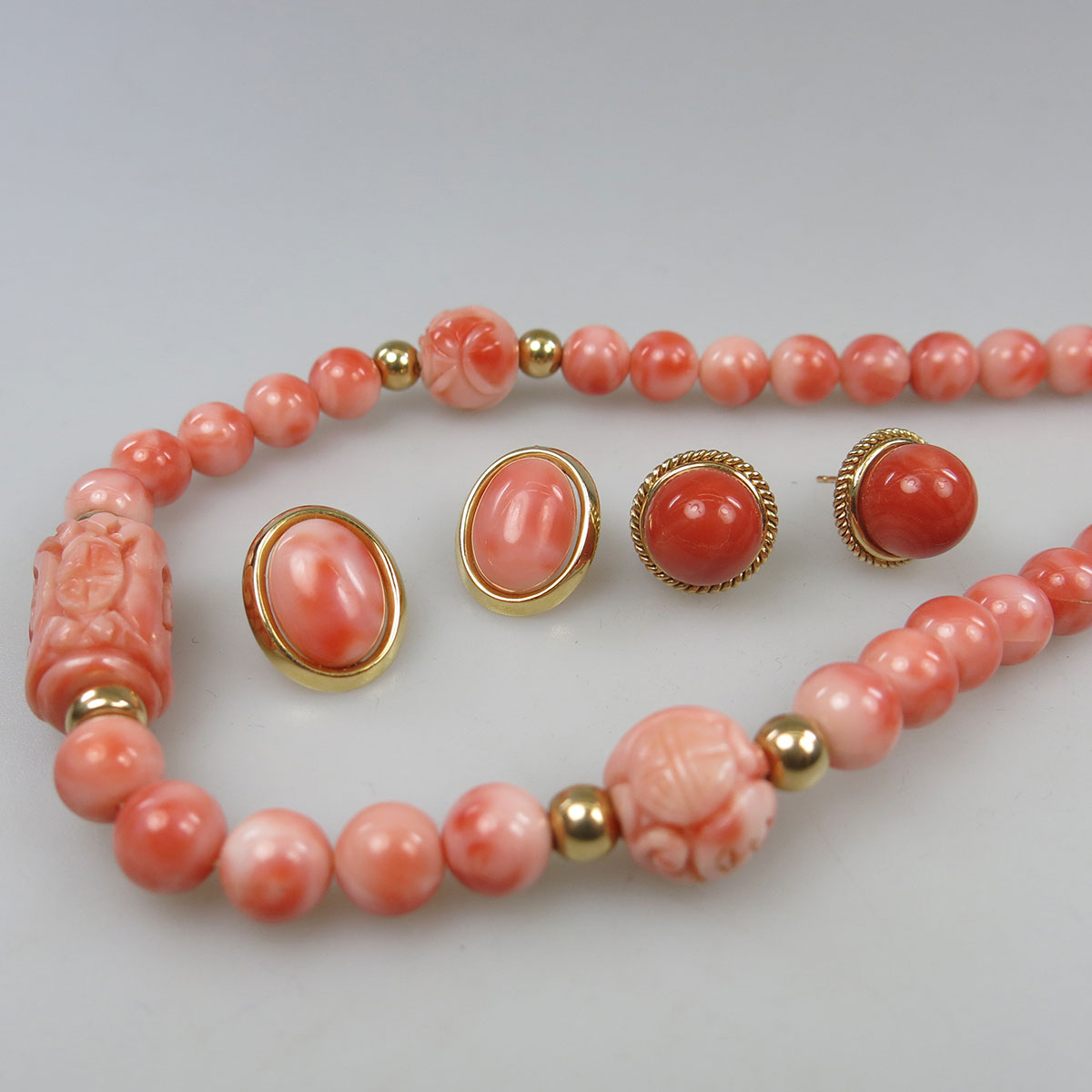 Single Strand Coral Bead Necklace