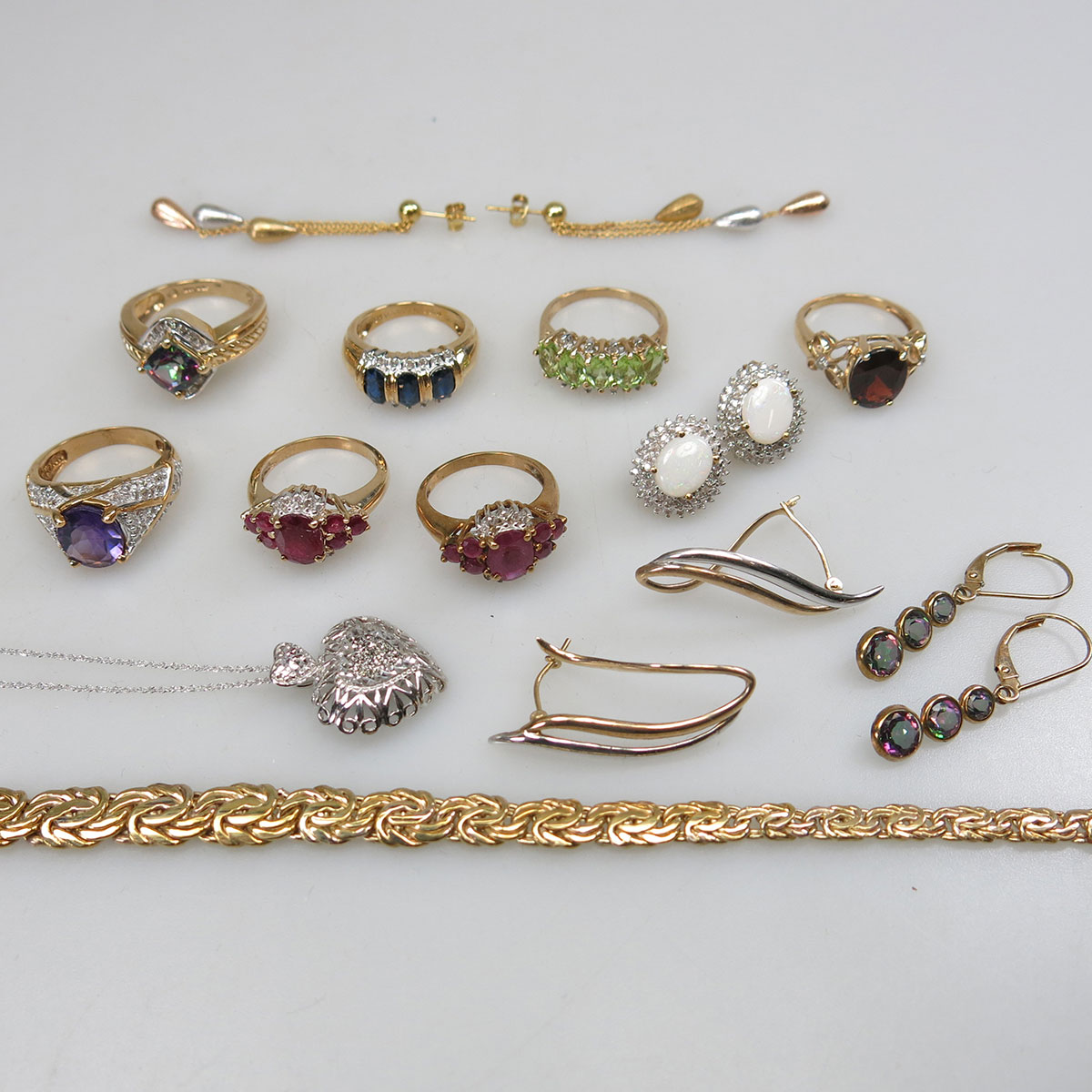 Quantity Of Various 10k Gold Jewellery