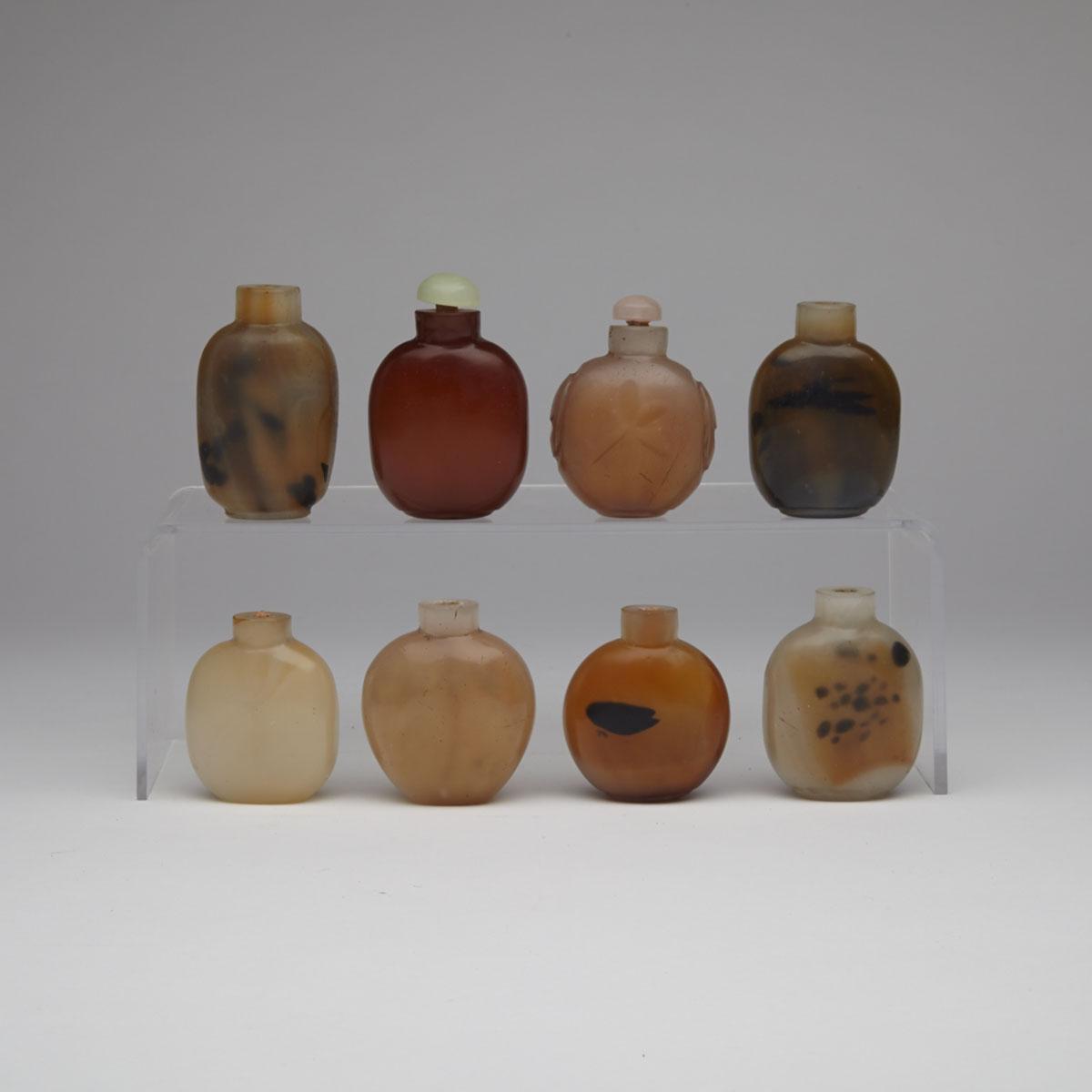 Group of Eight Agate Snuff Bottles, 19th/20th Century