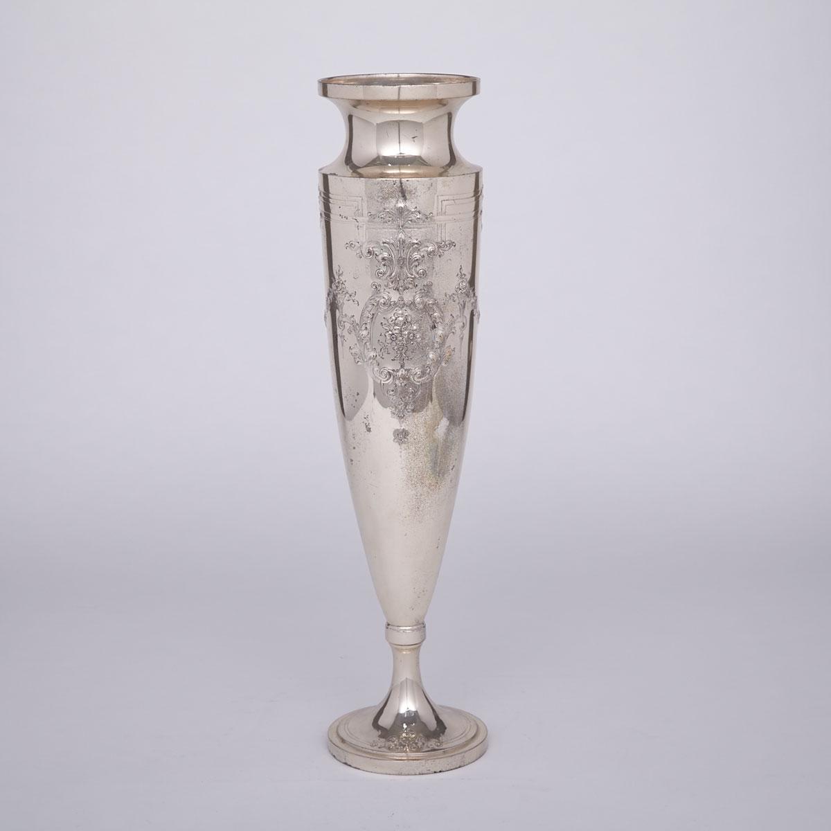 American Silver Vase, International Silver Co., Meriden, Ct., 20th century