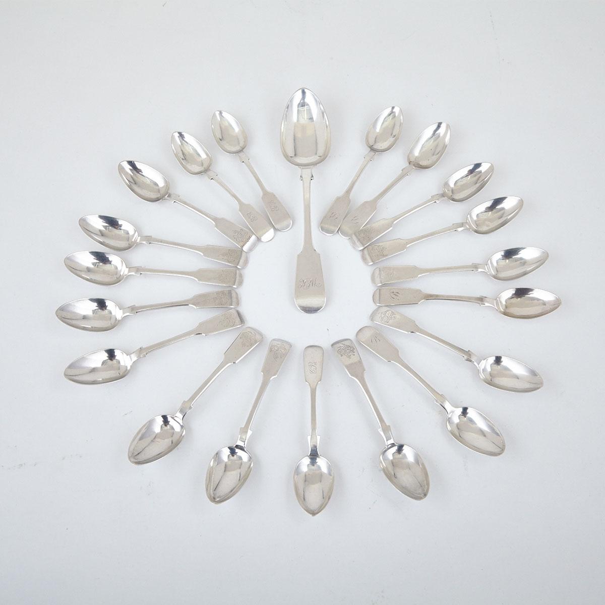 Nineteen Canadian Silver Fiddle Pattern Tea Spoons and a Table Spoon, various Montreal and Ontario makers, 19th century