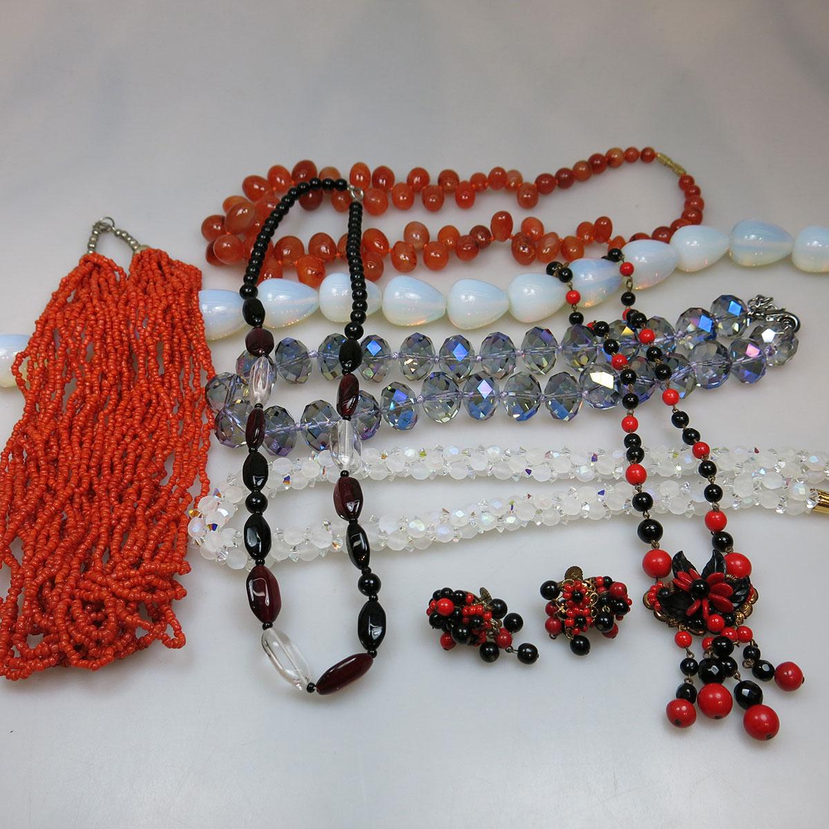 Small Quantity Of Various Pieces Of Costume Jewellery