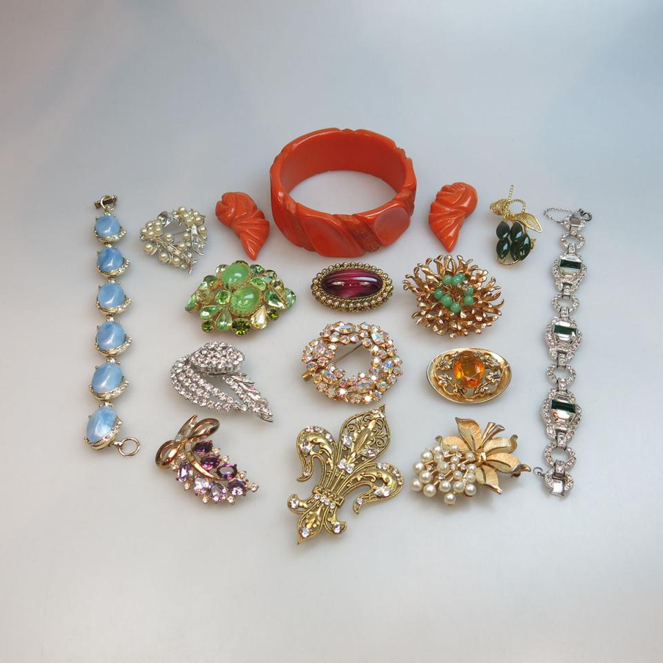 Small Quantity Of Costume And Gold-Filled Jewellery