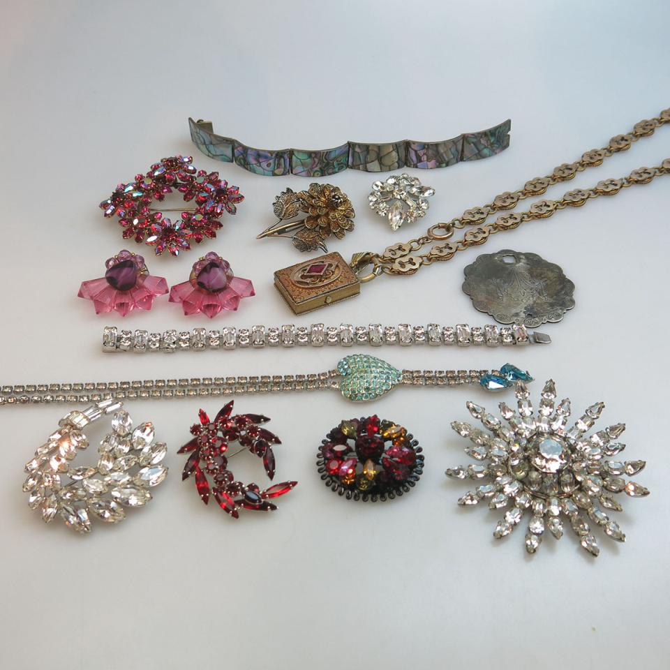 Quantity Of Various Jewellery
