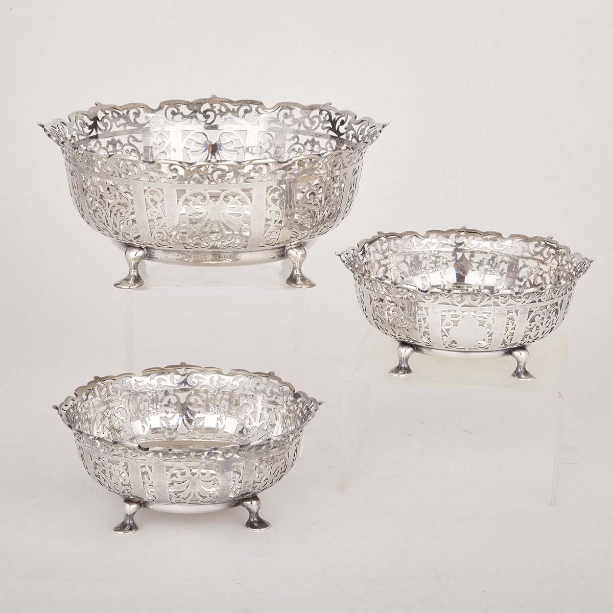 Set of Three English Silver Circular Dessert Baskets, Wakely & Wheeler, London, 1913