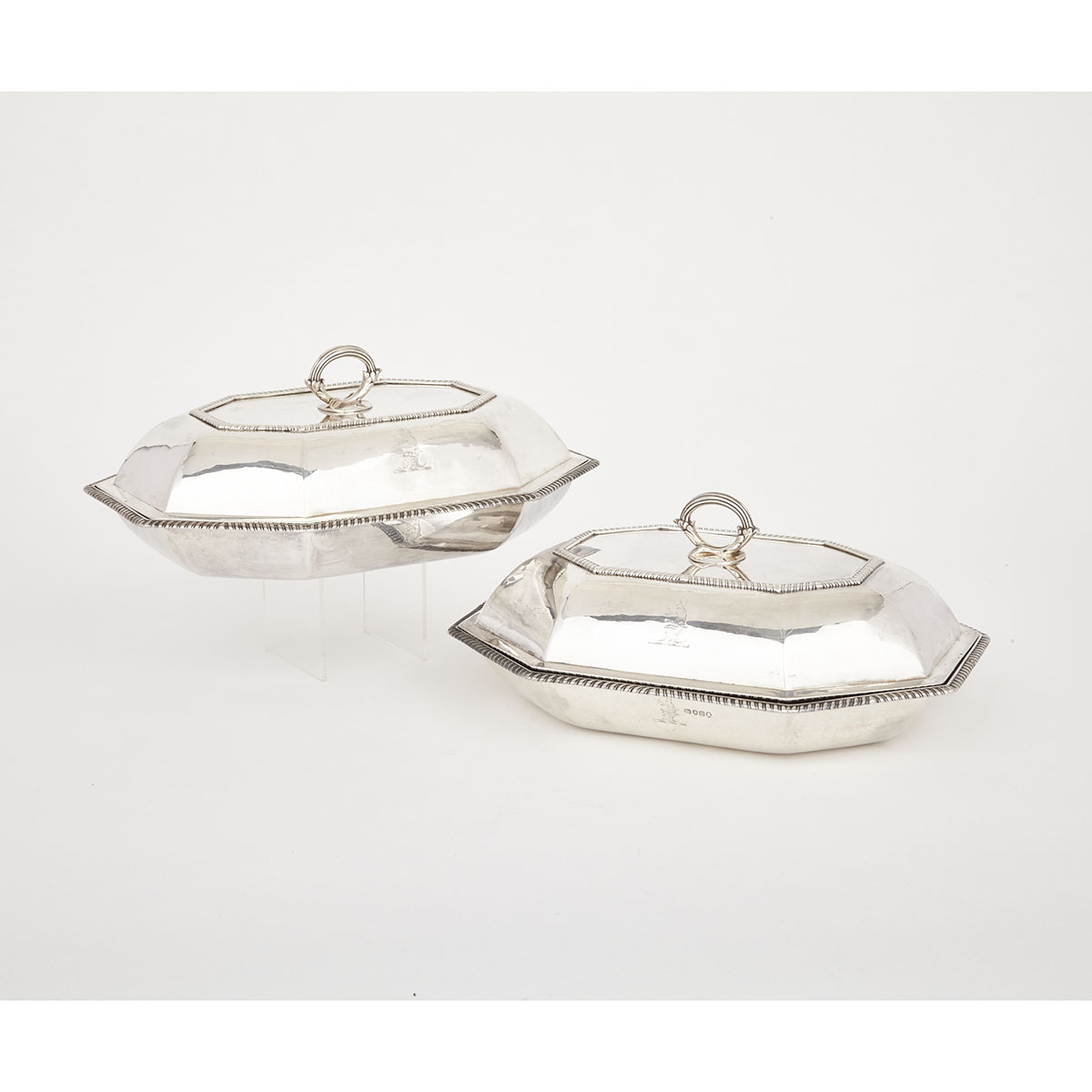 Pair of George III Silver Covered Entrée Dishes, Henry Nutting, London, 1800