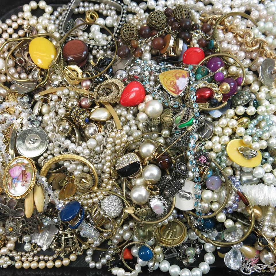Large Quantity Of Costume Jewellery And Watches