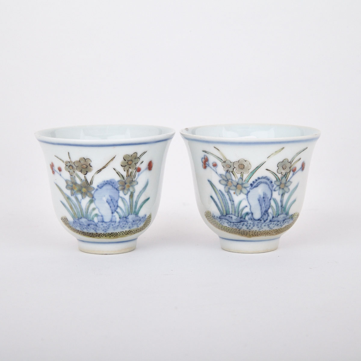Pair of Doucai Floral Cups, Xuantong Mark