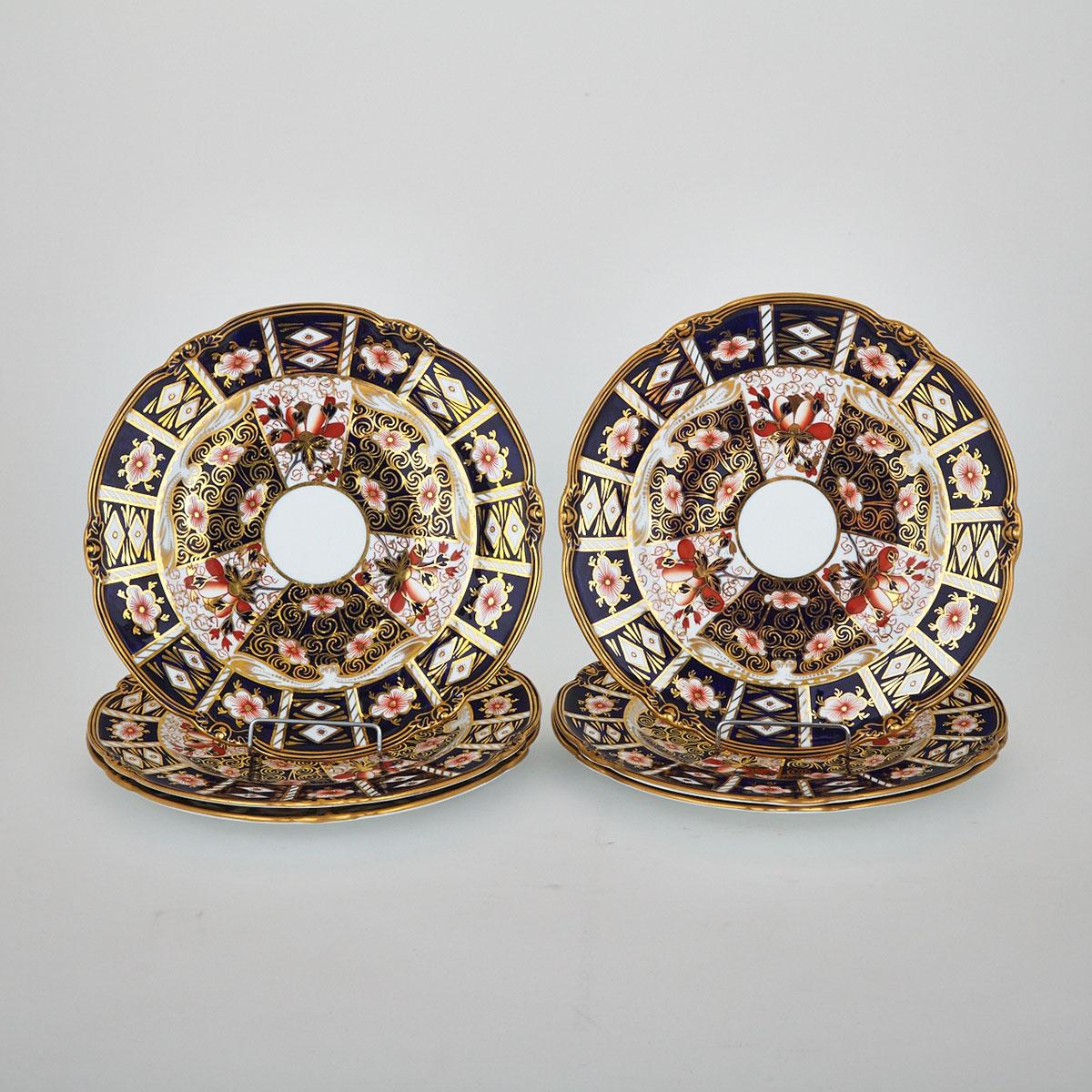 Set of Six Royal Crown Derby ‘Imari’ (2451) Pattern Plates, 20th Century
