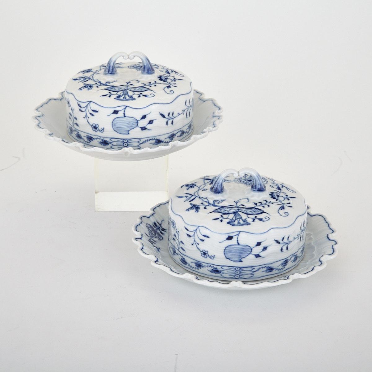 Pair of Meissen Blue Onion Pattern Covered Dishes, late 19th century