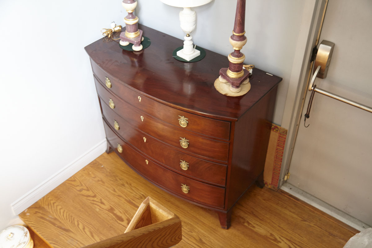 American Federal Mahogany Bowfront  Chest of Drawers, early 19th century