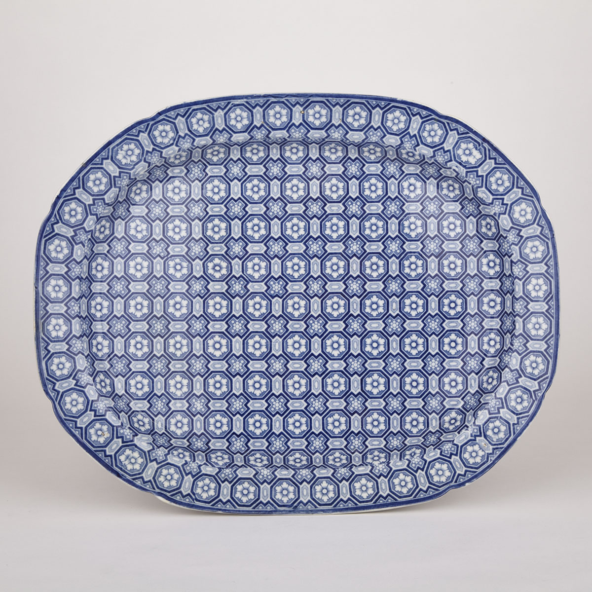 English Blue Printed Pearlware Geometric Sheet Pattern Oval Platter, early 19th century