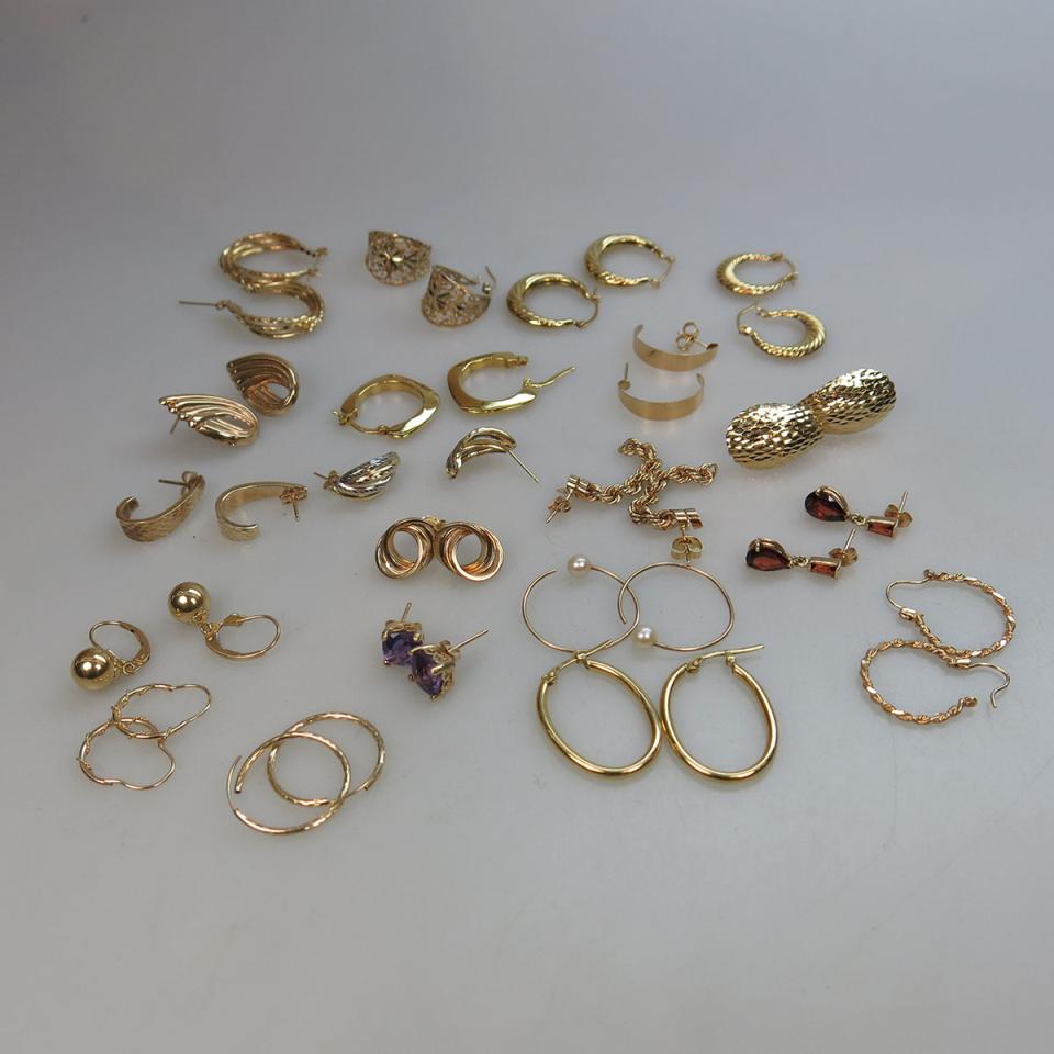 11 Pairs Of 10k And 9 Pairs Of 14k Yellow Gold Earrings