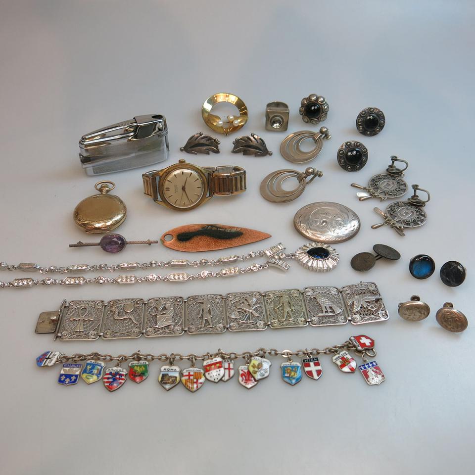 Small Quantity Of Silver And Costume Jewellery 