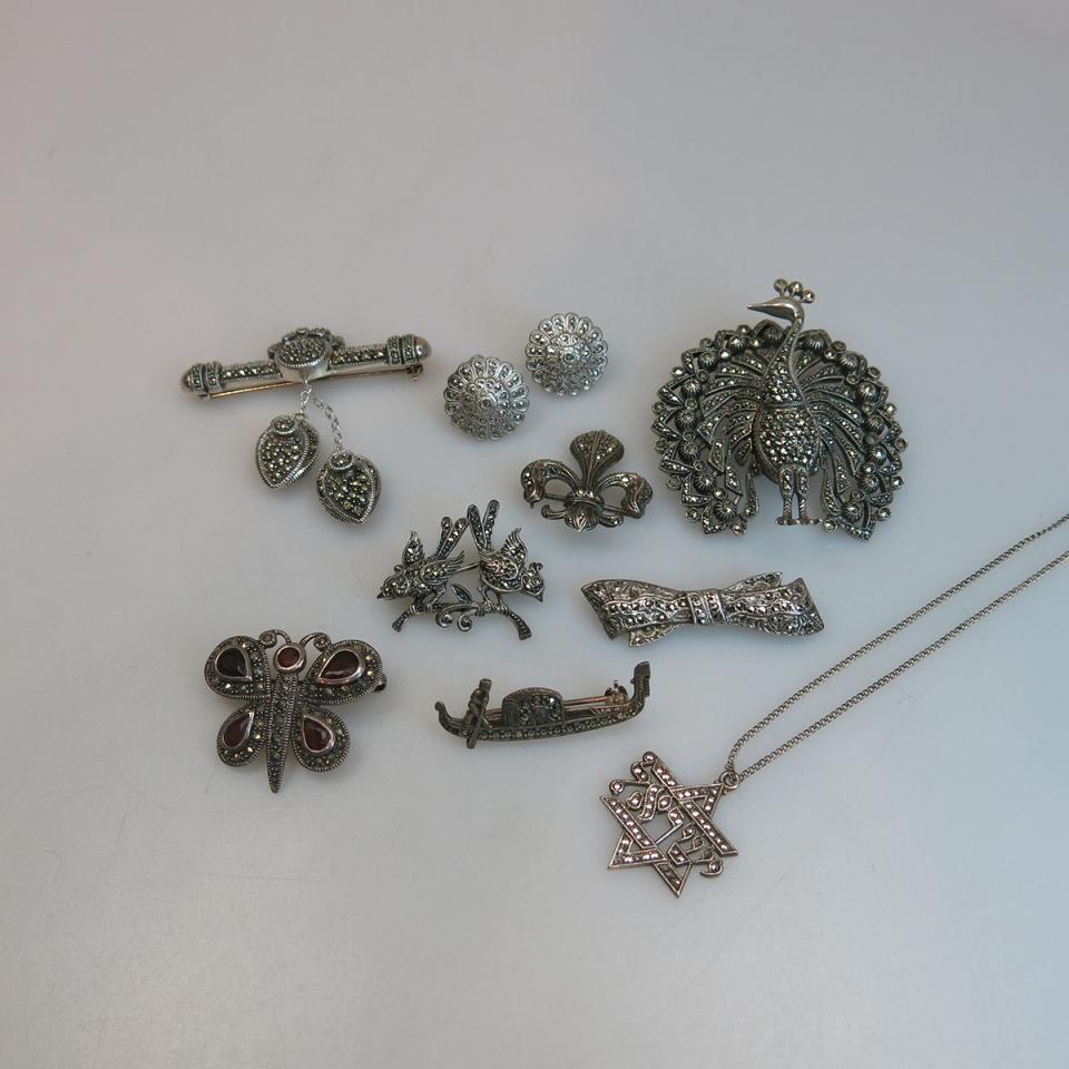 Small Quantity Of Silver Jewellery 