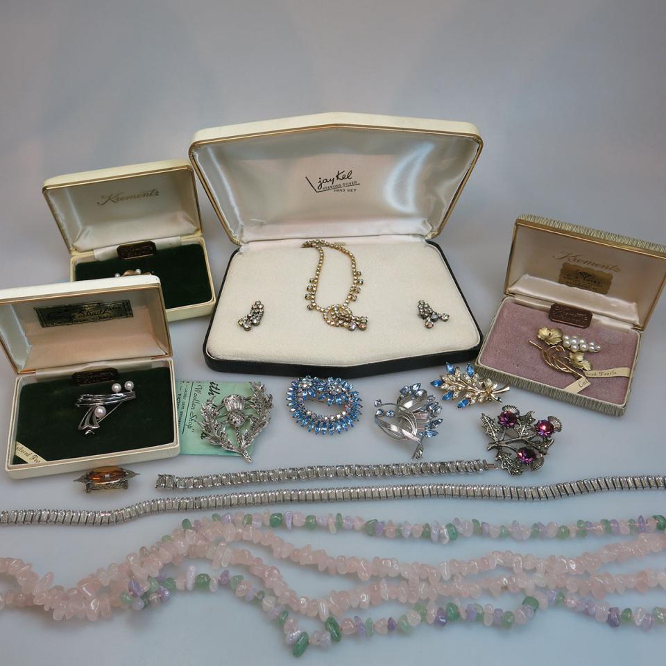 Quantity Of Costume Jewellery And Watches 