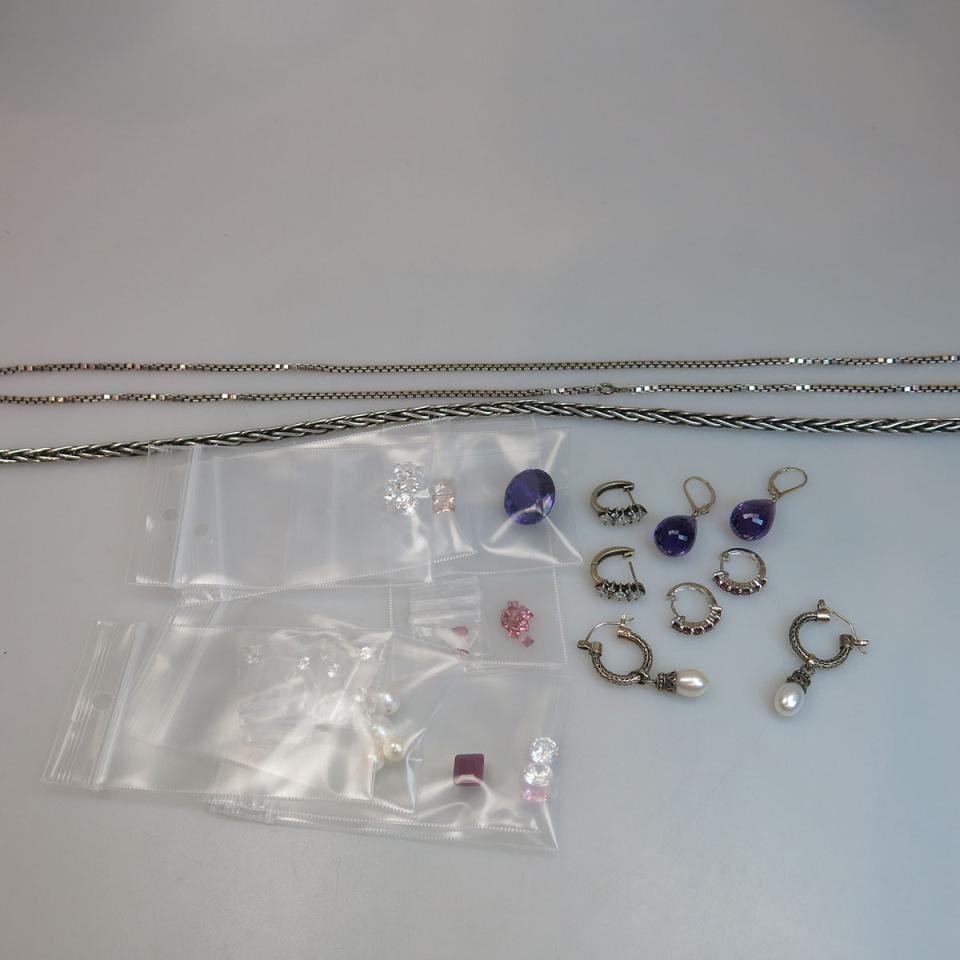 Small Quantity Of Silver Jewellery And Unmounted Gemstones