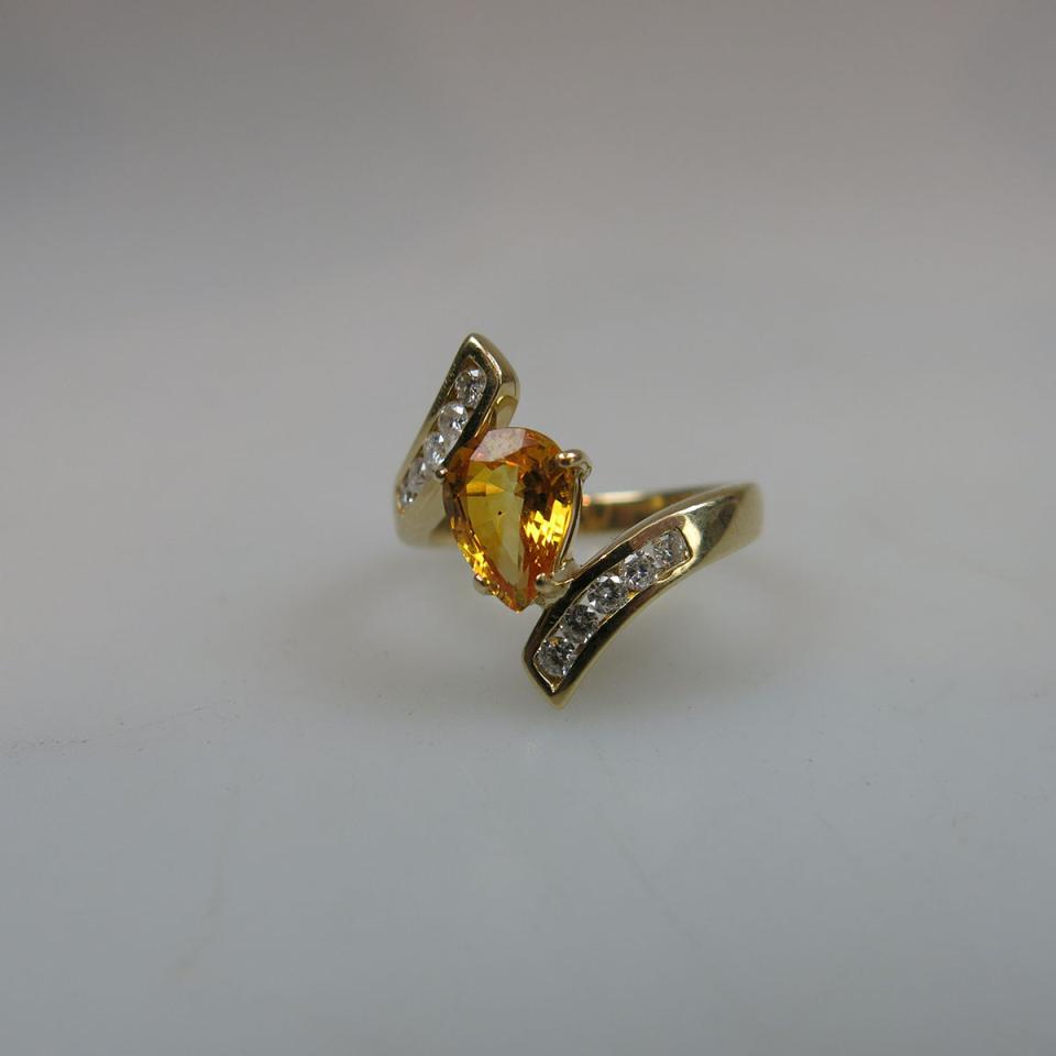 14k Yellow Gold Crossover Ring 
