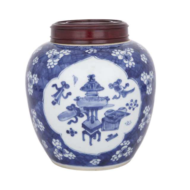 A Blue and White ‘100 Antiques’ Ginger Jar and Cover, Mark of Kangxi and of the Period (1662-1722)