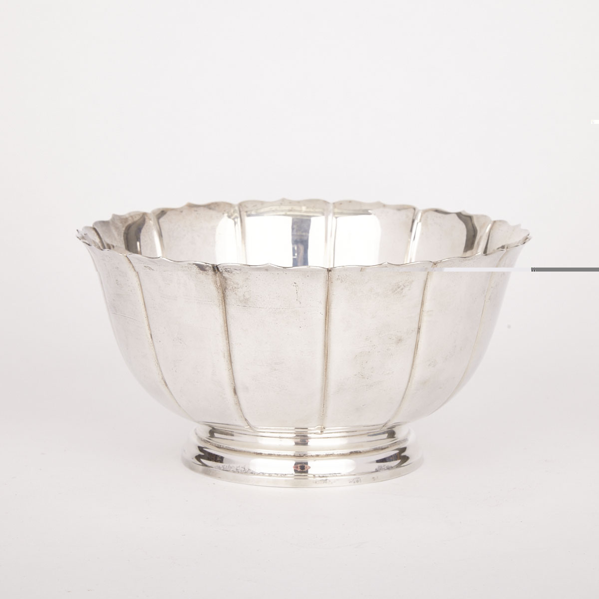 American Silver Fluted Fruit Bowl, Lunt, Greenfield, Mass., 20th century