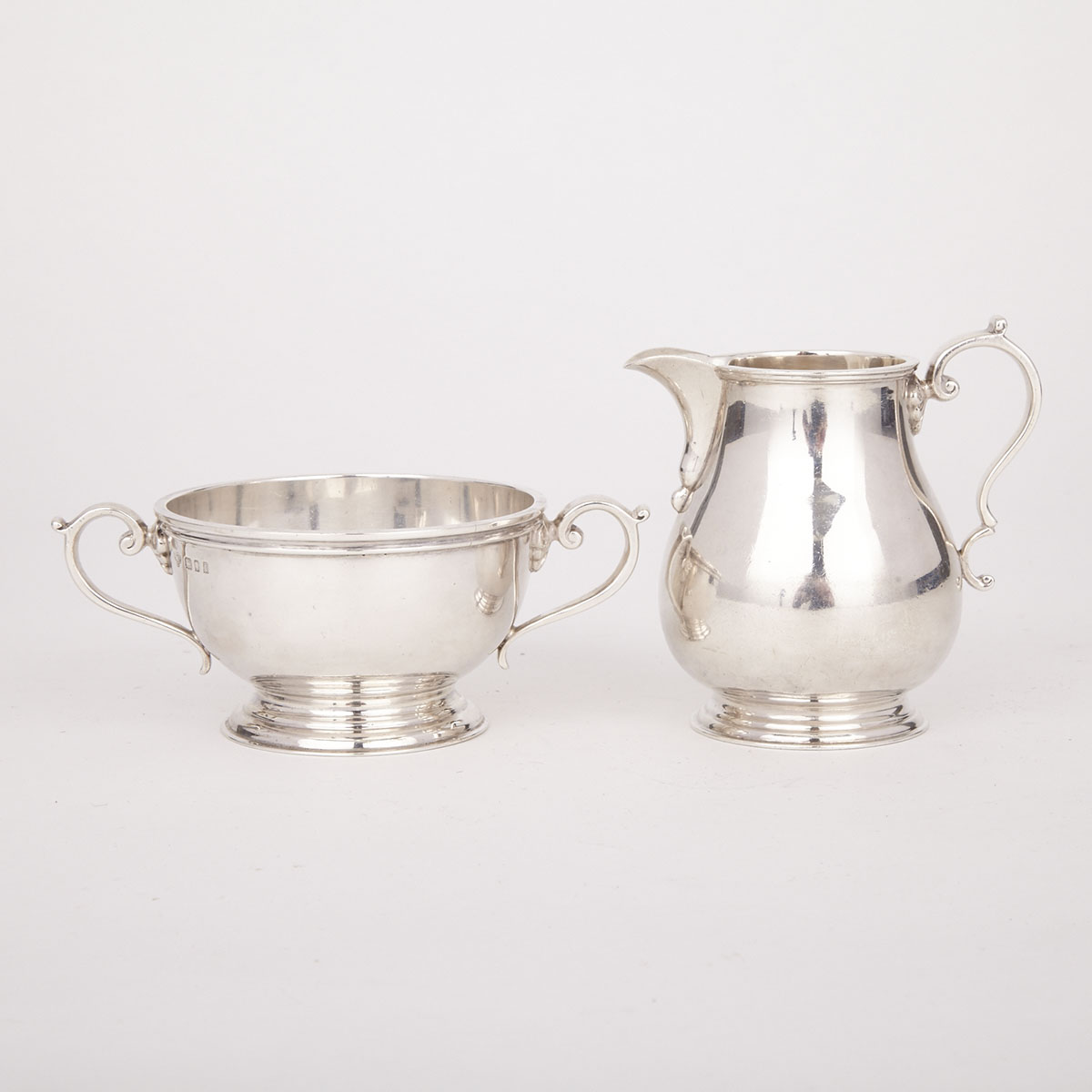 English Silver Cream Jug and Sugar Bowl, Goldsmiths & Silversmiths Co., London, 1933/34