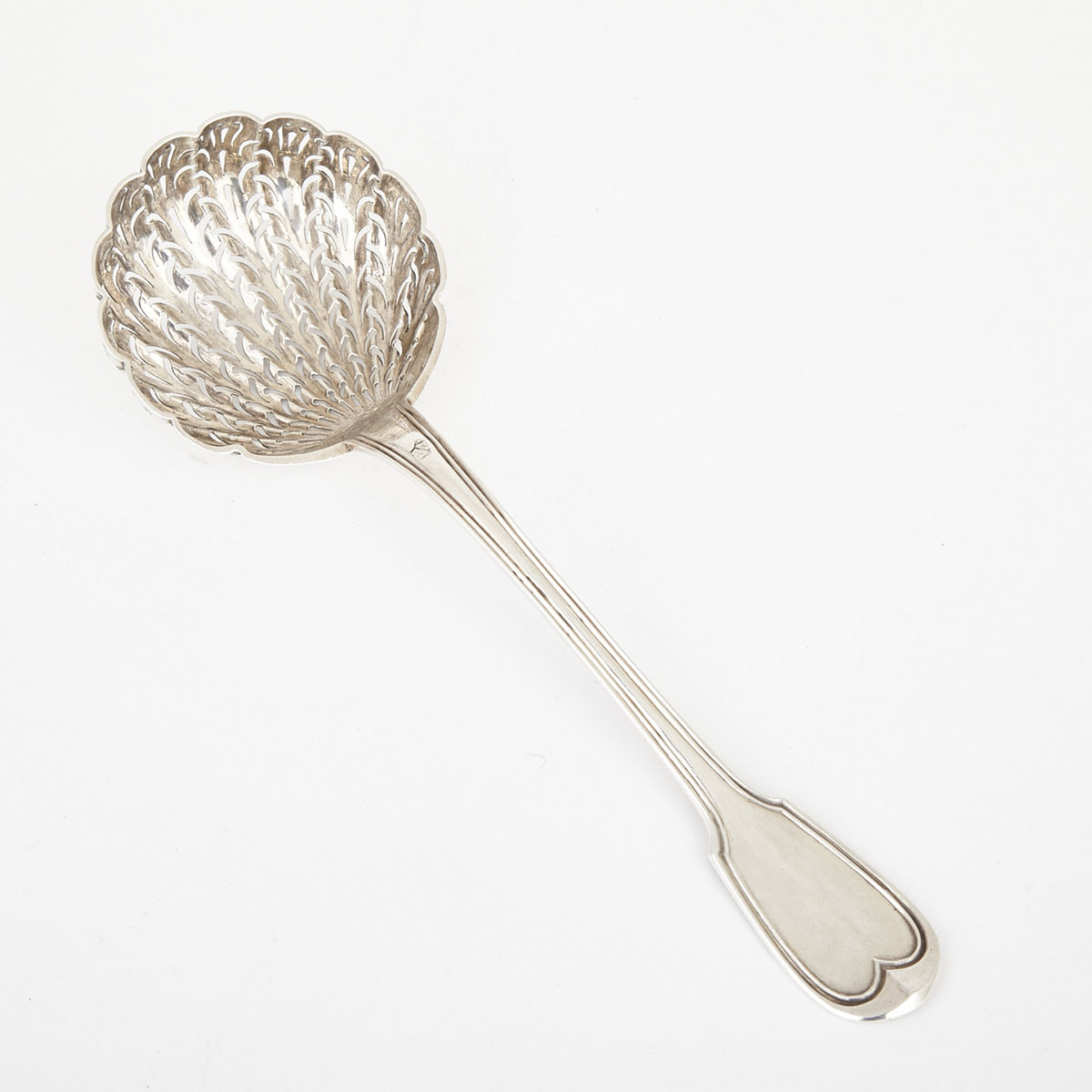 French Silver Fiddle and Thread Pattern Sugar Sifting Spoon, Paris, 1819-38