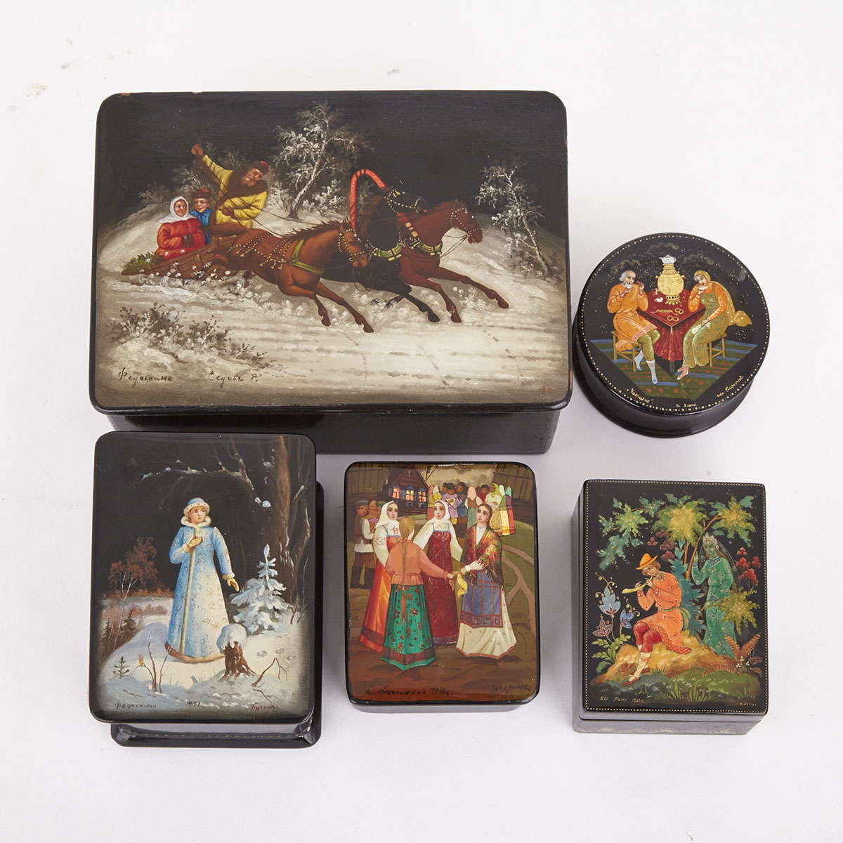 Group of FIve Russian Lacquered  Dresser Box, Fedoskino or Palekh, mid 20th century