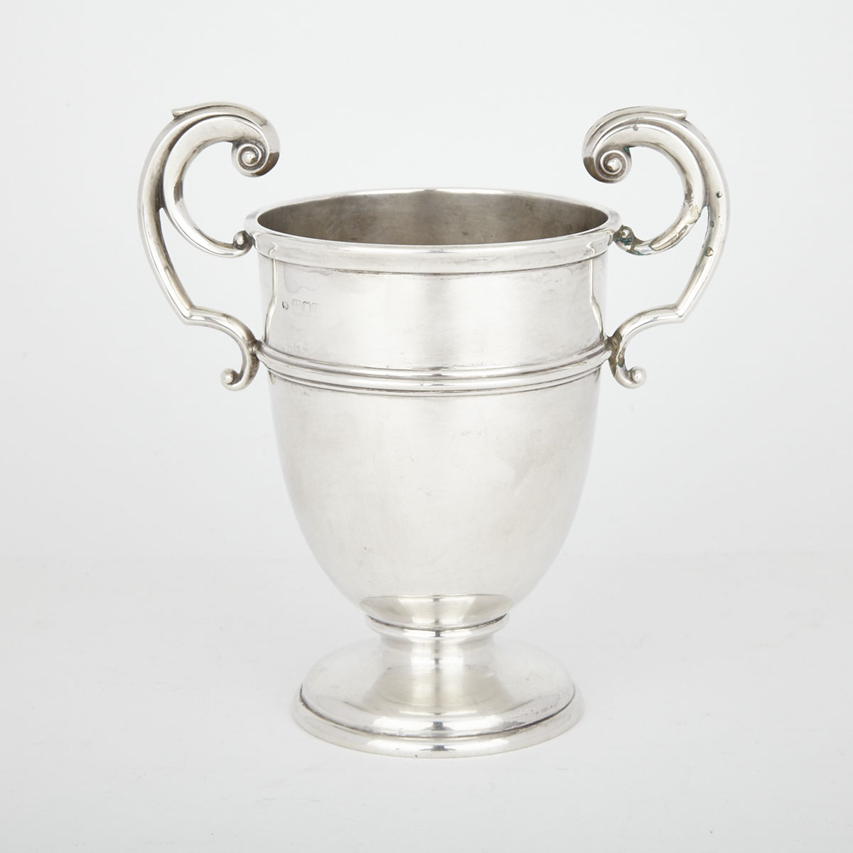 English Silver Two-Handled Cup, Blackmore & Fletcher Ltd., London, 1916