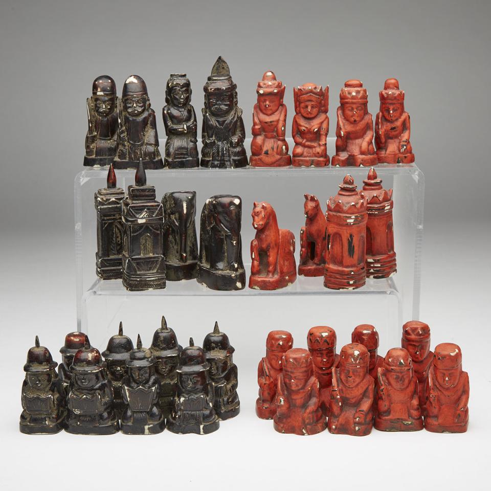 Burmese Carved Bone Figural ‘Sittuyin’ or Chess Set, early 20th century