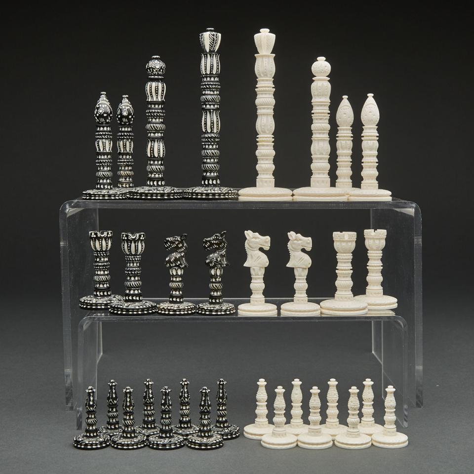 Indian Turned and Carved Ivory Chess Set, early 20th century