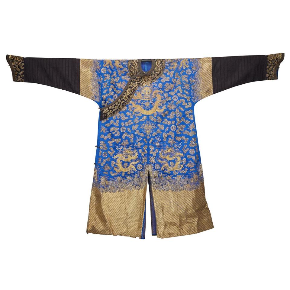 A Chinese Silk Embroidered Dragon Robe, Early 20th Century