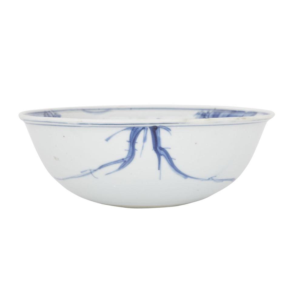 A Rare Chinese Export Blue and White Bowl, Ming Dynasty, Chenghua Mark, Tianqi Period (1621-1627) 