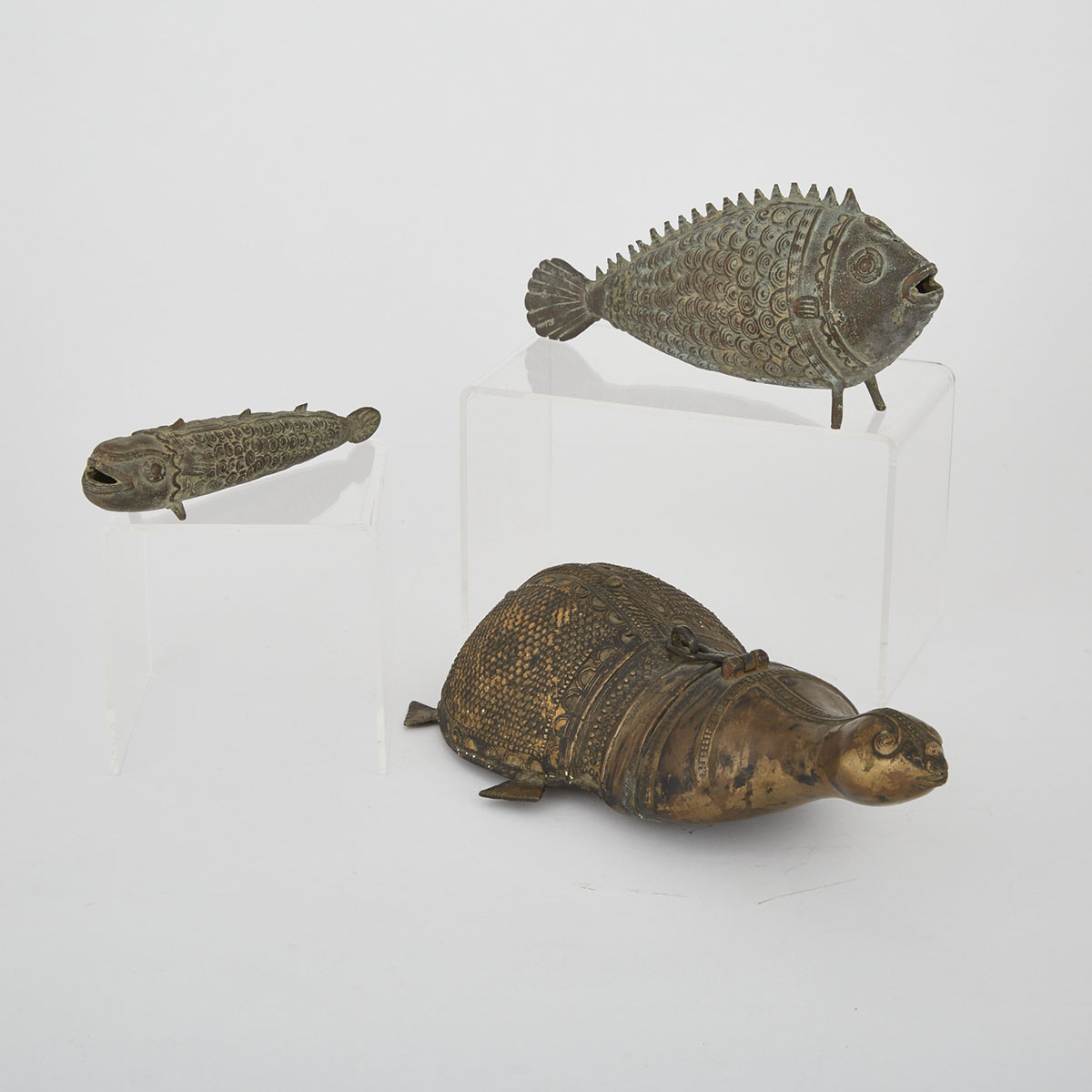 Two Indian Bronze Fish and a Bronze Turtle, Late 19th / Early 20th Century