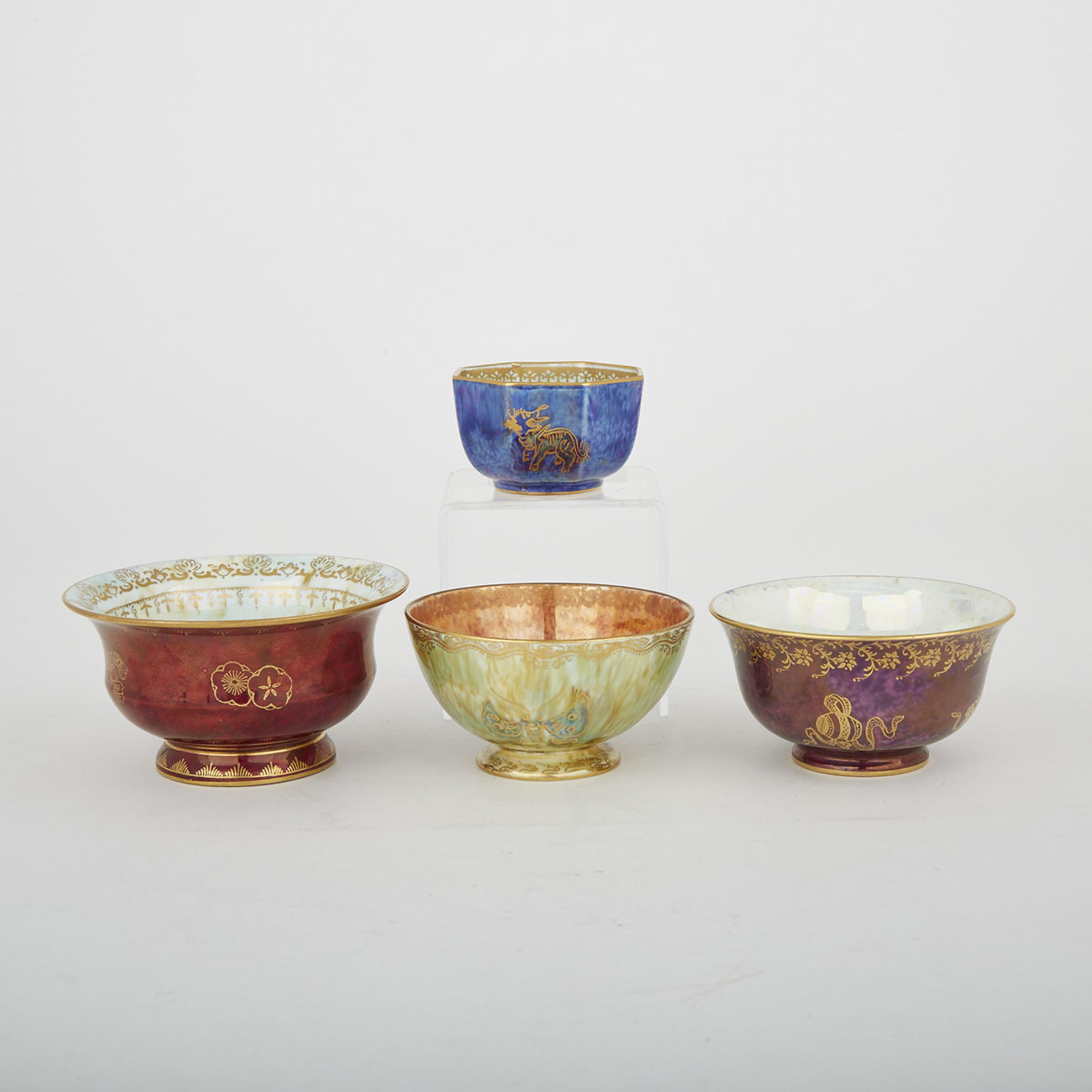 Four Wedgwood Dragon and Butterfly Lustre Small Bowls, 1920s