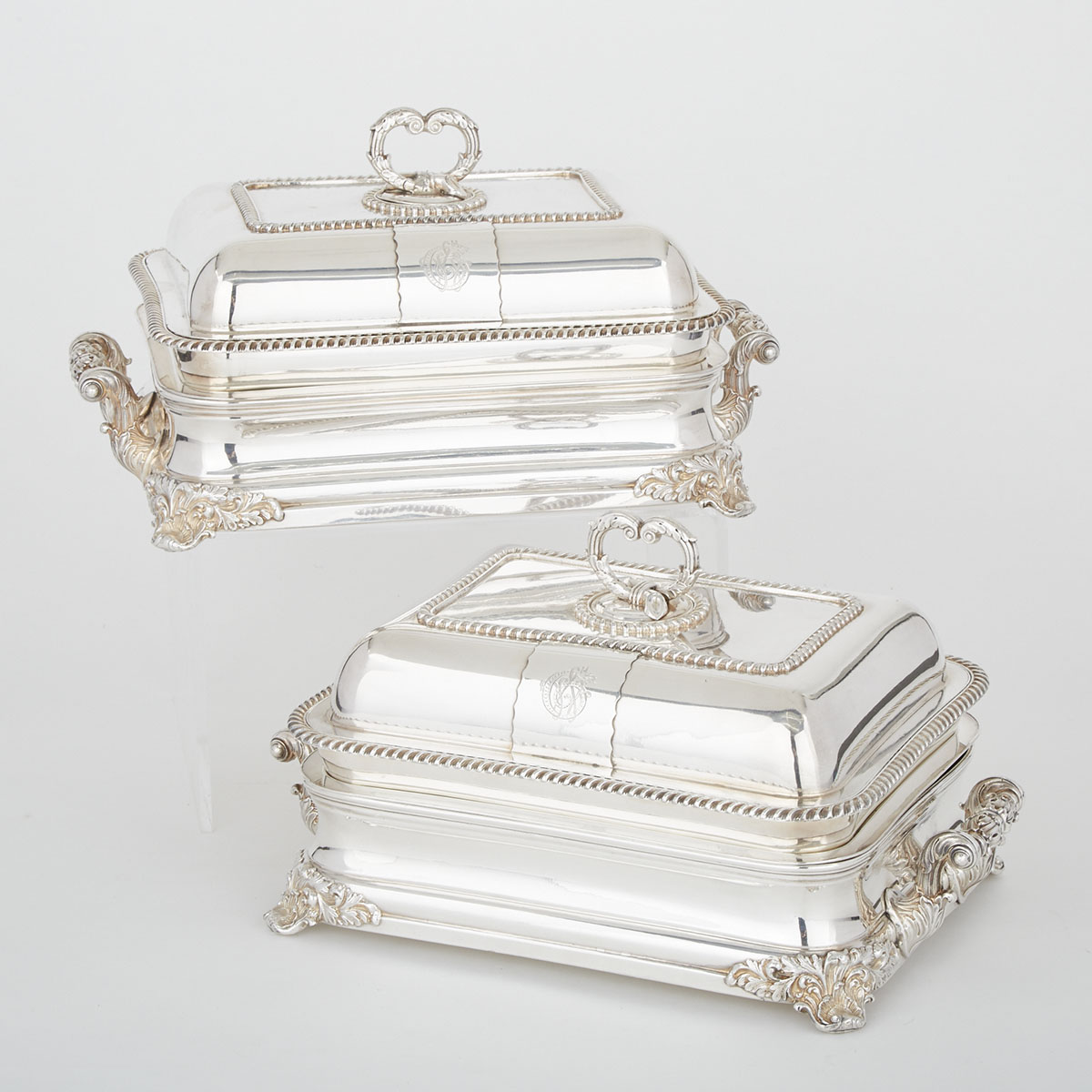 Pair of Old Sheffield Plate Rectangular Entrée Dishes with Covers and Warming Stands, early 19th century
